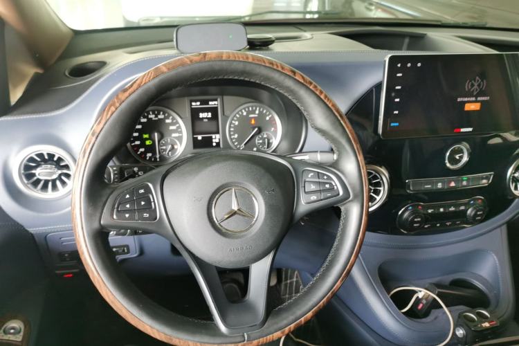 Used Mercedes-Benz Vito 2021 2.0T Elite Version 7 Seats
