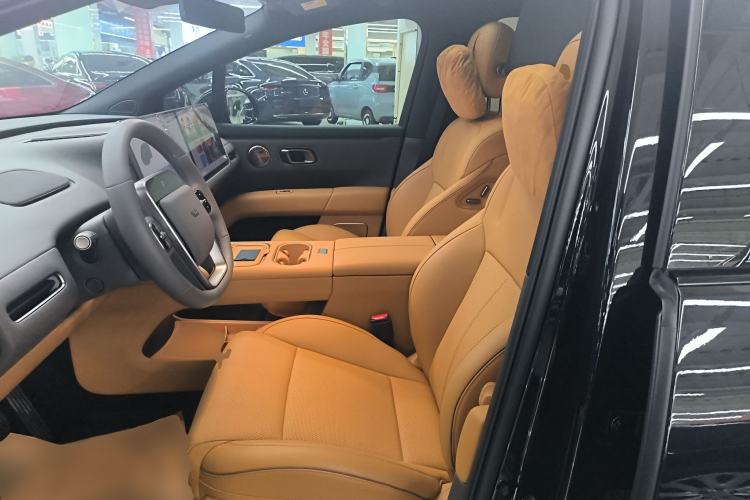 Used Li Auto Li Auto i6 2025 Model Four-Wheel-Drive Standard Type