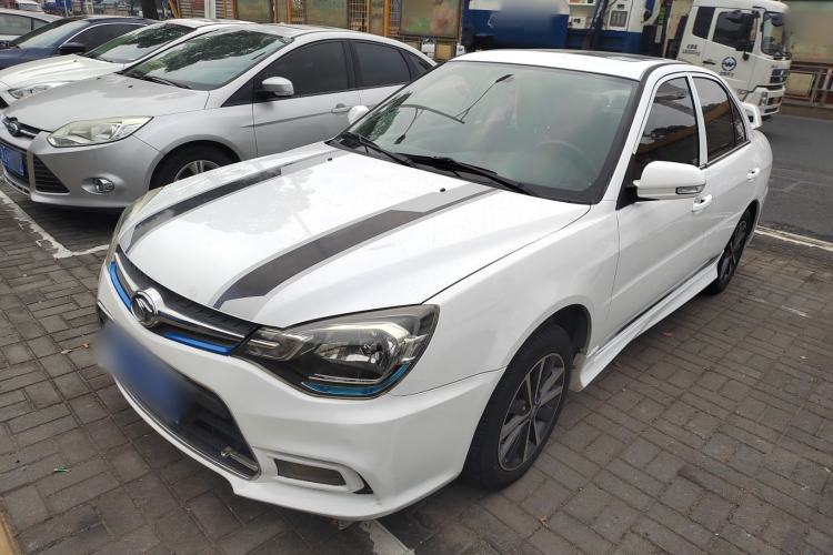 Used Soueast V3 Lingyue 2015 1.5L Manual Style Edition