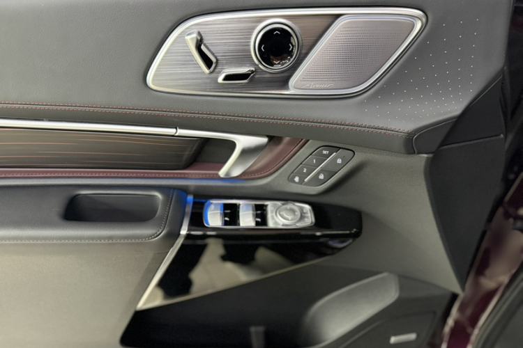 Used Buick Century 2023 2.0T Six-Seater Yinshi Edition