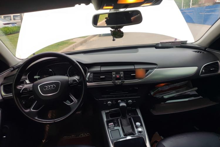 Used Audi A6L 2017 30 FSI Technology Model Center Console