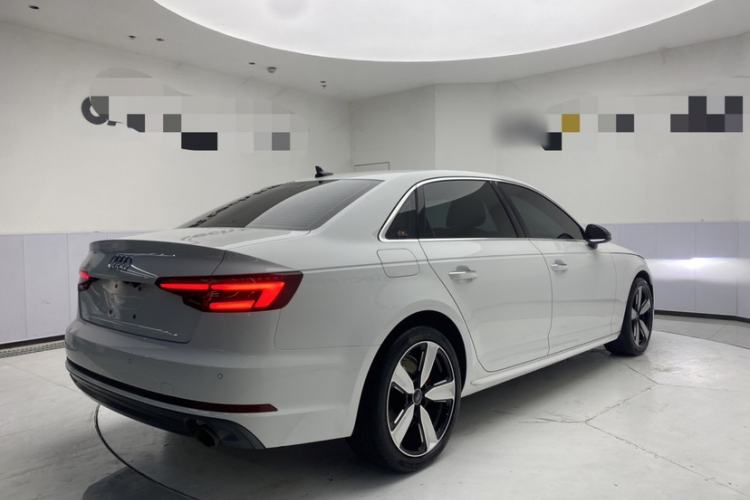 Used Audi A4L 2018 30th Anniversary Edition 40 TFSI Fashion Model
