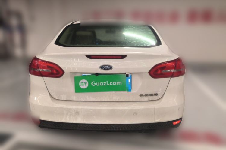 Used Ford Focus 2015 Sedan 1.6L Automatic Comfort Model
