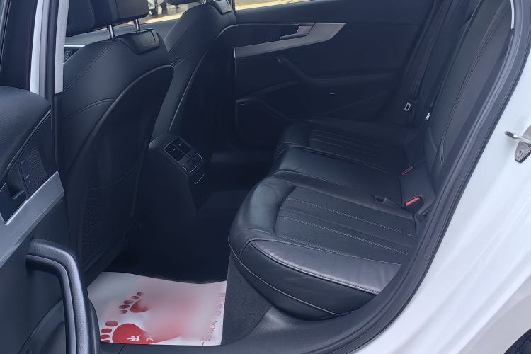 Used Audi A4L 2020 40 TFSI Luxury Dynamic Model
