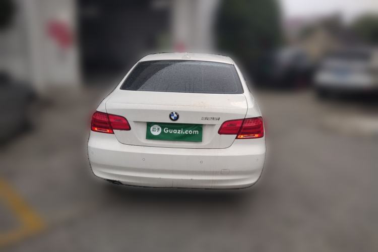 Used BMW 3 Series 2011 325i two-door coupe
