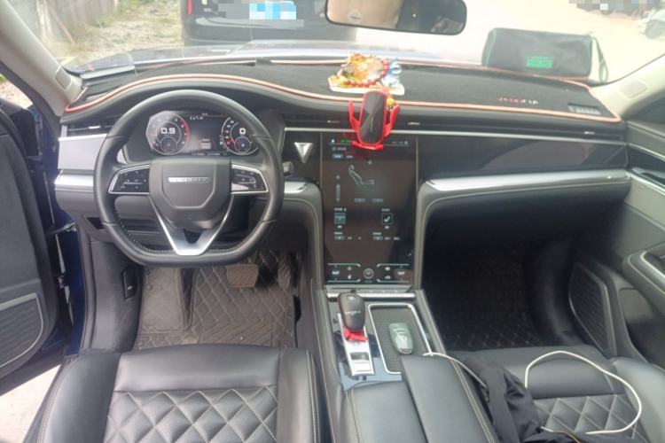 Used Venucia Star 2020 260T Automatic 48V Mild Hybrid Turbocharged Starry Edition
