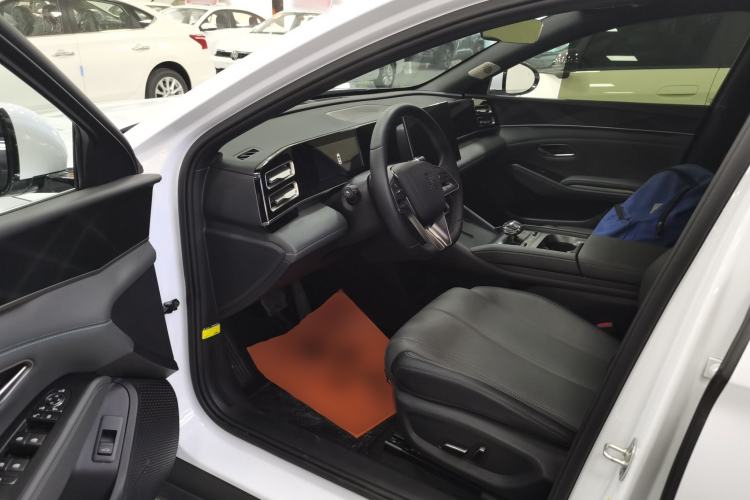 Used BYD Qin L 2024 DM-i 120KM Beyond Model
