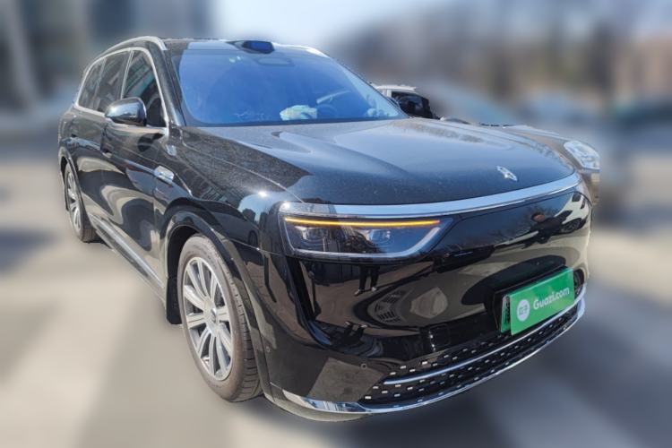 Used Hima AITO M8 2025 Extended-Range Max+ Version 53.4 kWh 6-Seater Edition Front Right 45 Deg