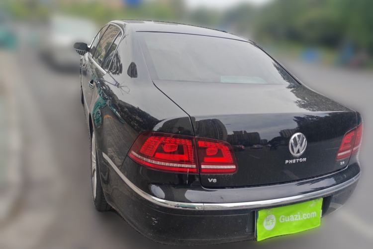 Used Volkswagen Phaeton 2012 3.6L Deluxe Custom Edition
