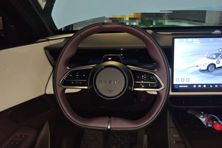 Used Mazda EZ-60 2025 Model Range-Extended 200 Max
