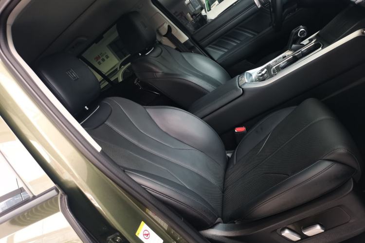 Used Tank 400 New Energy 2024 Hi4-T Off-Road Edition Right Front Seat