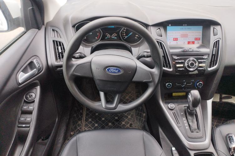 Used Ford Focus 2018 Hatchback Classic 1.6L Automatic Comfort Plus SmartDrive Edition Steering Wheel
