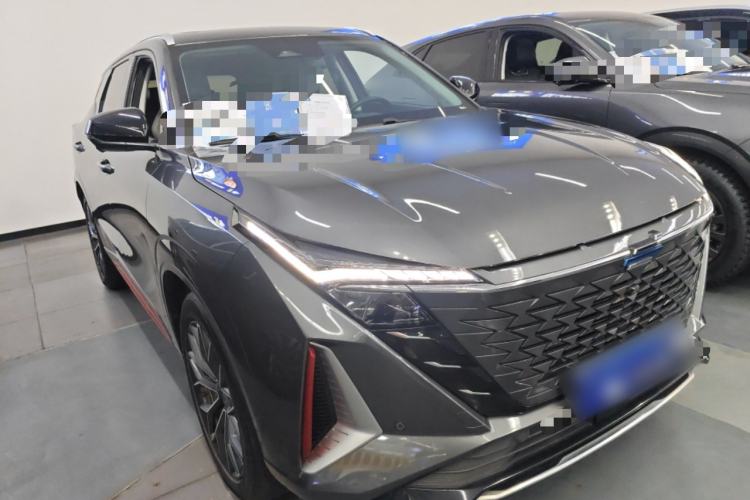 Used CHANGAN OSHAN Z6 2023 Blue Whale 1.5T DCT Smart Edition Front Right 45 Deg