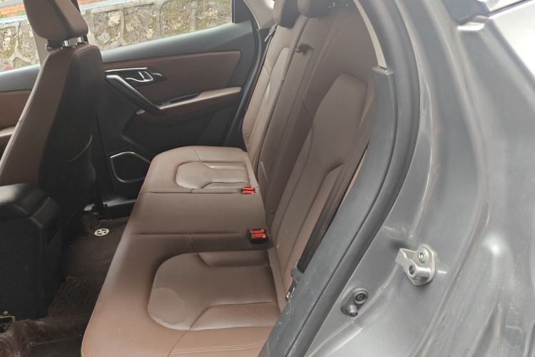 Used FAW Senya R7 2016 1.6L Manual Luxury Model Left Rear Seat