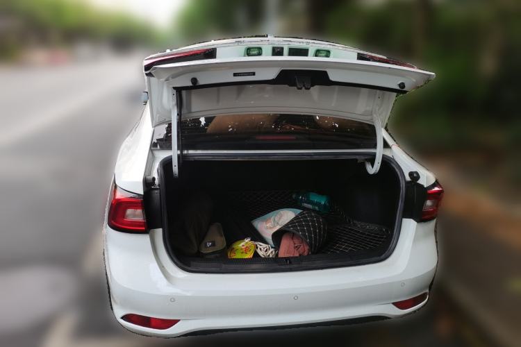 Used Roewe i5 2020 1.5L Automatic 4G Connected Linghao Edition
