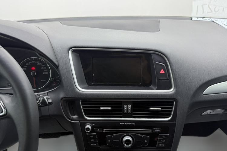 Used Audi Q5 2017 Plus 40 TFSI Technology Model