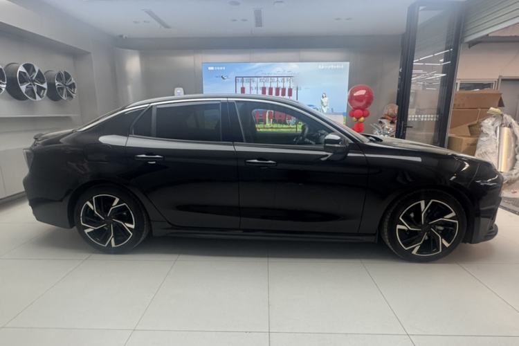 Used Lynk & Co 03 2023 1.5TD DCT JingPro
