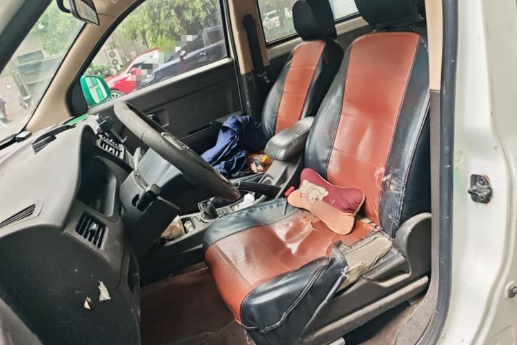 Used Wuling Rongguang V 2016 1.5L Standard Version Left Front Seat