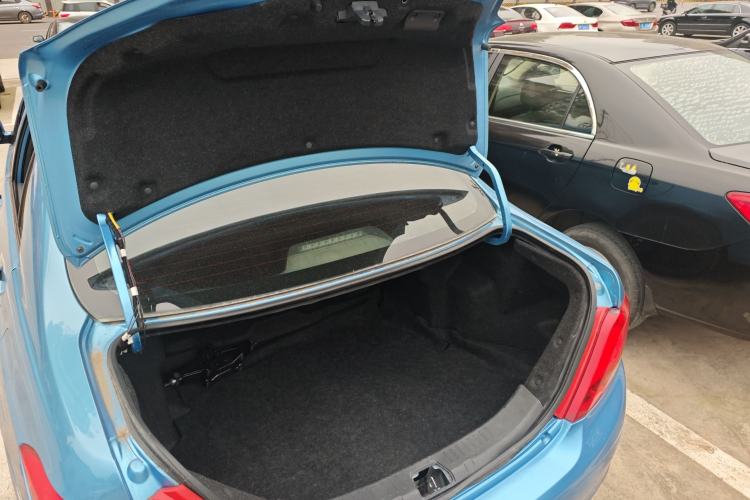 Used BYD e5 2017 300 Prestige Edition
