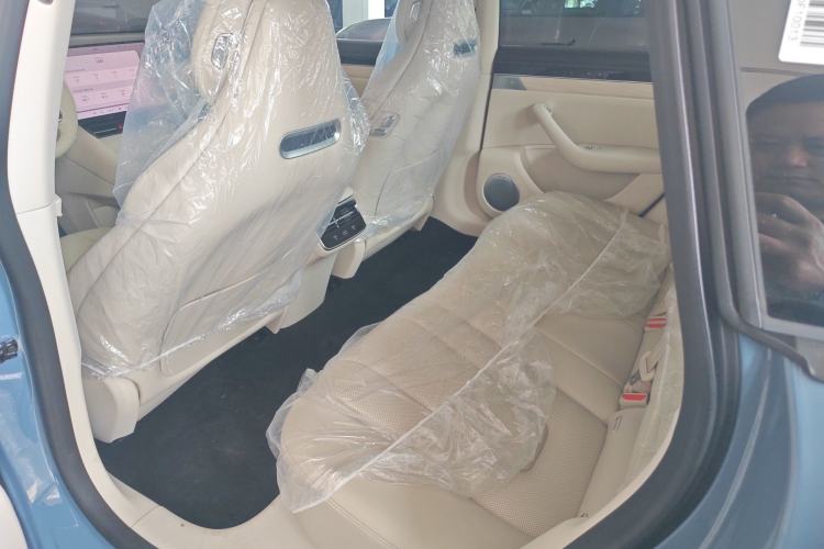 Used Hima Luxeed S7 2024 Pro Rear-Drive Long-Range Version Left Rear Seat