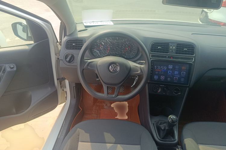 Used Volkswagen Polo 2016 1.4L Manual Fashion Model