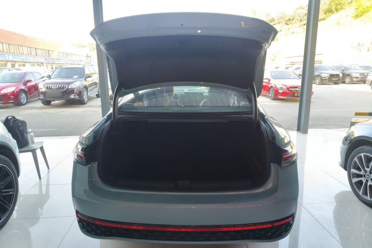 Used Volkswagen Passat 2025 Pro 380TSI Starry Dragon Luxury Edition
