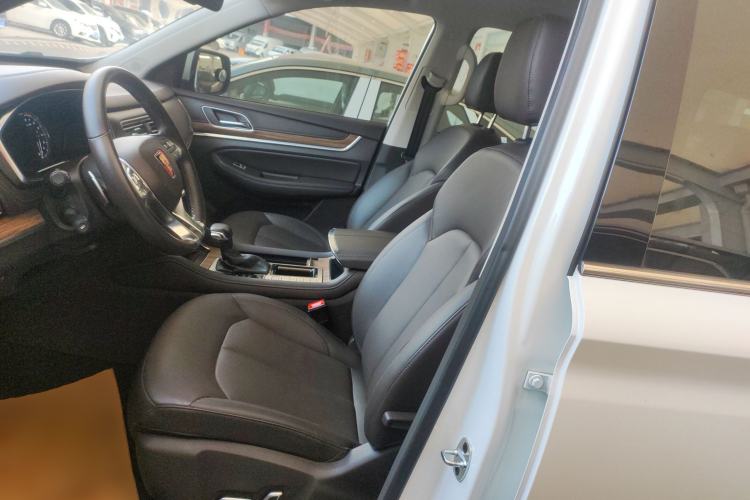 Used Roewe RX8 2018 30T Smart Connectivity Two-Wheel Drive Flagship Edition