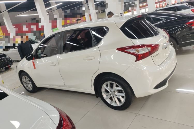 Used Nissan Tiida 2024 1.6L CVT Cool Dynamic Edition
