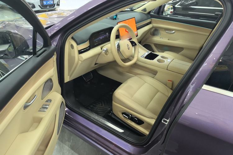 Used Hima AITO M5 2025 Extended-Range Ultra All-Wheel-Drive Version
