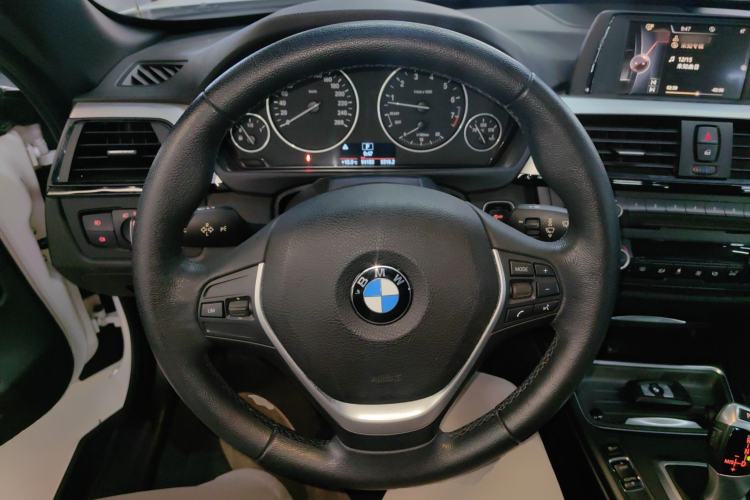 Used BMW 4 Series 2014 420i Convertible Fashion Model