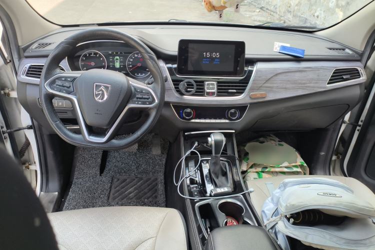 Used Baojun 730 2017 1.5T DCT Fashion Edition 7-Seater China V Emission Standard