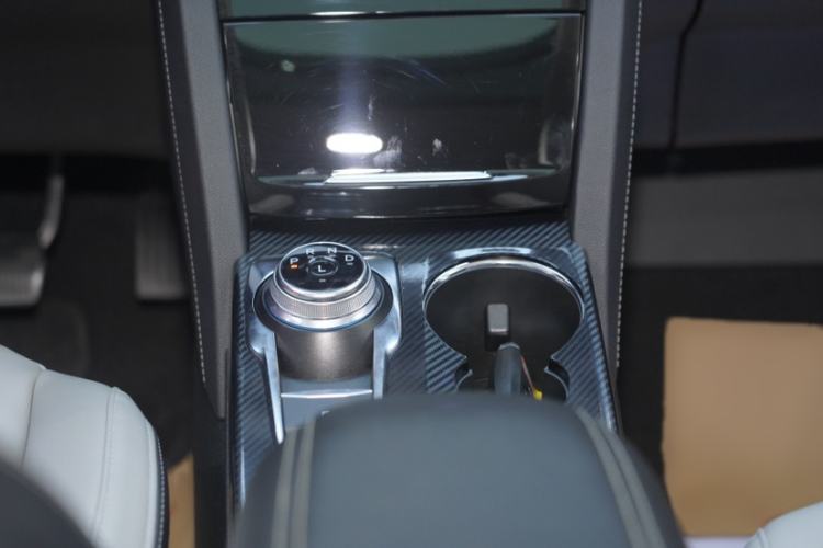 Used Ford Escape 2024 EcoBoost 245 Two-Wheel-Drive Titanium Edition