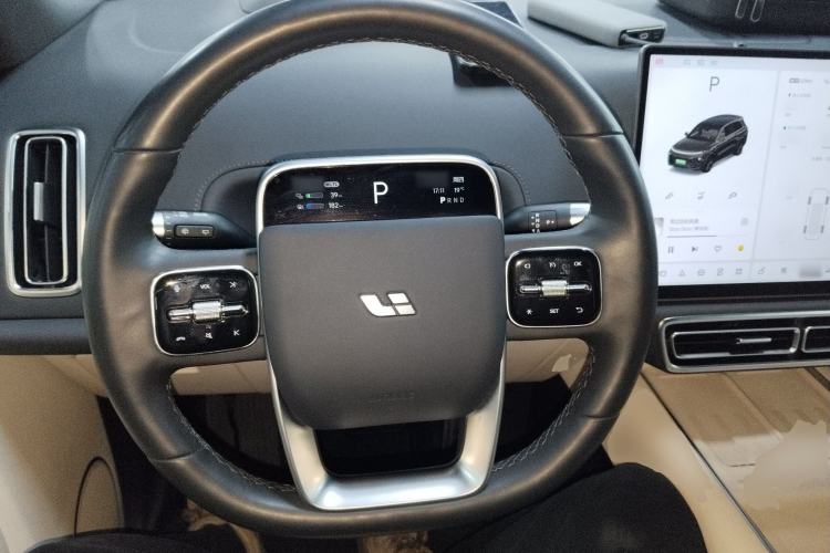 Used Li Auto L8 2024 Pro Model
