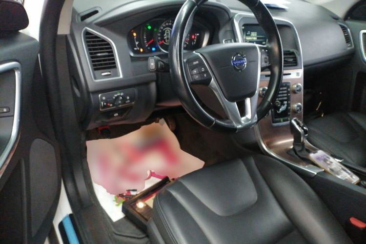 Used Volvo XC60 2016 T5 Smart Upgrade Model Steering Wheel