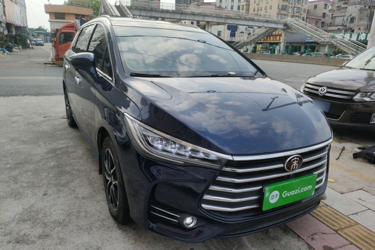 Used BYD Song MAX 2018 1.5T Automatic Smart Connect Elite Model with 6 Seats
