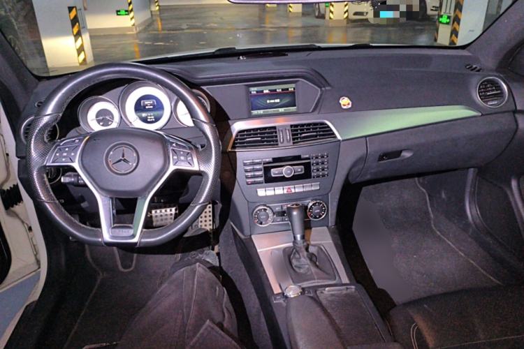 Used Mercedes-Benz C-Class 2013 C 180 Coupe Center Console