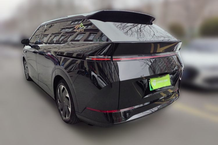 Used XPeng X9 2024 702 Ultra-Long Range Max