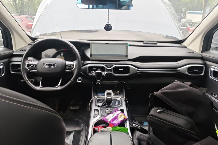 Used Geely Auto Haoyue 2020 1.8TD DCT Luxury 7-Seater Center Console