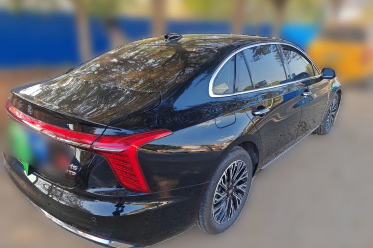 Used Hongqi H5 2025 2.0T Automatic Flag Edition – 500 000 Units Commemorative Version
