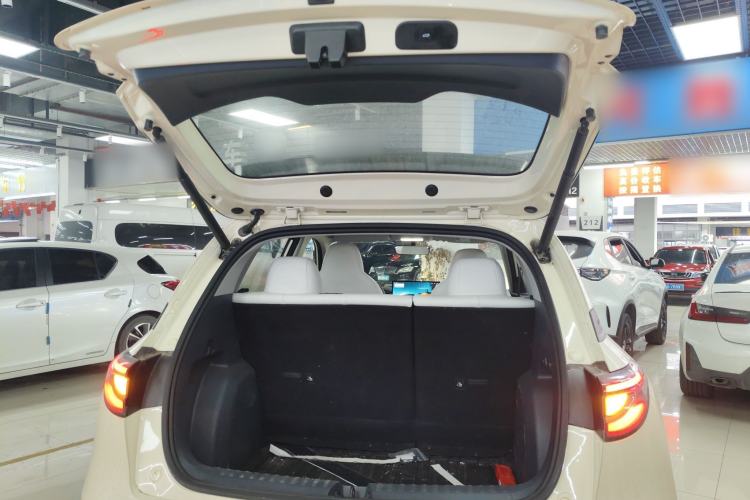 Used Geely Galaxy Geome 2025 310km Dream Edition Trunk