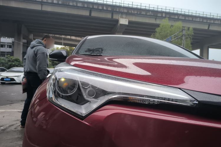 Used Toyota IZOA 2018 2.0L Yichi Version China VI Standard