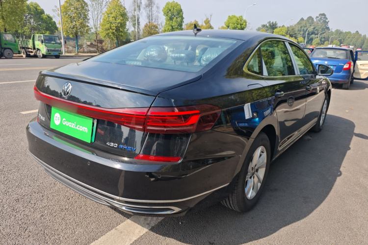 Used Volkswagen Passat New Energy 2025 430 PHEV Hybrid Business Edition Rear Right 45 Deg