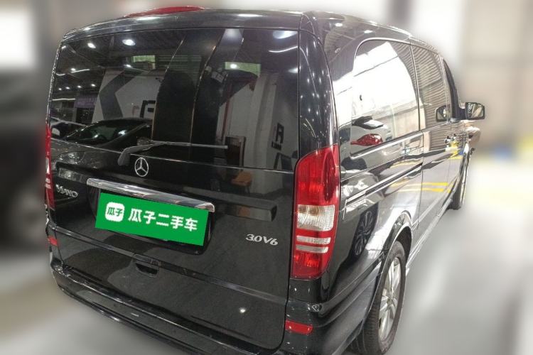 Used Mercedes-Benz Viano 2013 3.0L Comfort Edition Rear Right 45 Deg