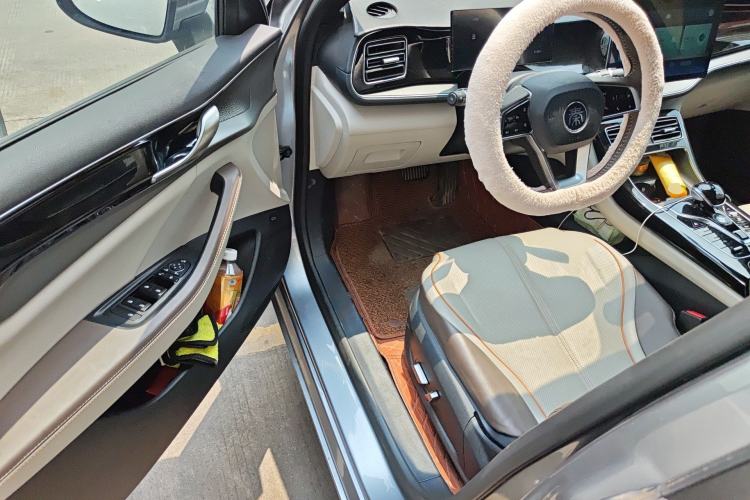 Used BYD Qin PLUS 2023 Champion Edition DM-i 120KM Beyond Model
