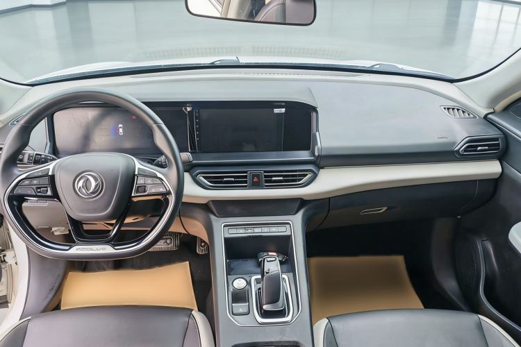 Used Dongfeng Aeolus E70 2023 500 Smart Edition Lithium Iron Phosphate 48.6 kWh 120 kW