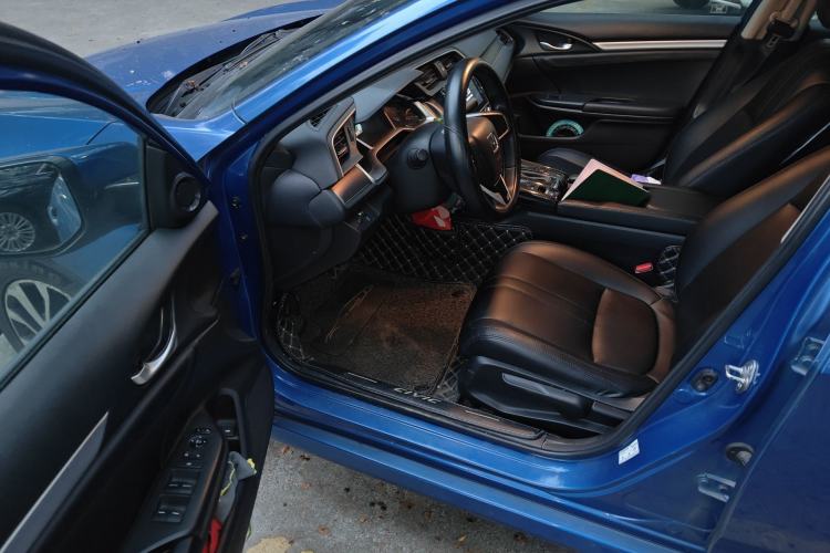 Used Honda Civic 2016 220TURBO CVT Luxury Edition