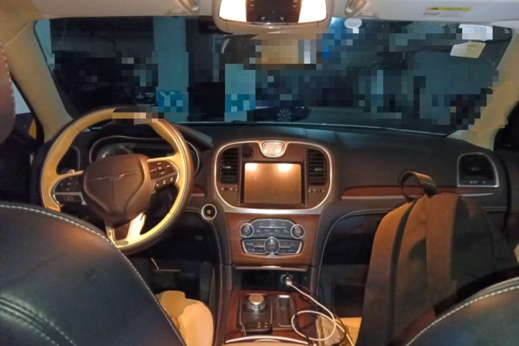 Used Chrysler 300C 2014 3.0L Excellence Edition