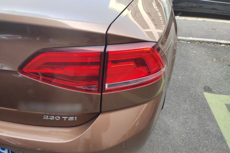 Used Volkswagen Lamando 2017 230TSI DSG Fashion Edition