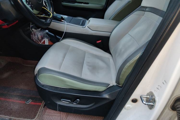 Used AION Y 2022 Plus 70 Tech Edition