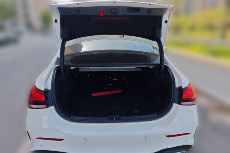 Used Mercedes-Benz A-Class 2020 Restyled A 200 L Sport Sedan Fashion Version
